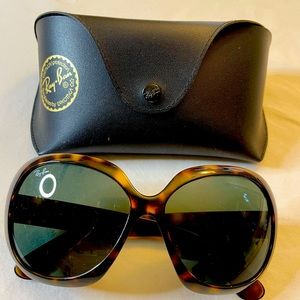 Ray Ban women’s oversize sunglasses TortoiseShell color